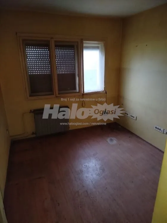 Prodajem dve kuce na placu 5.4 ara — 3