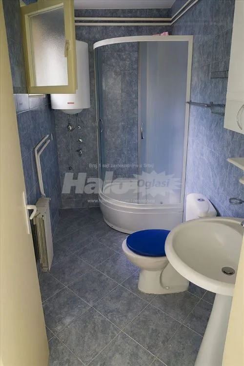 Prodajem dve kuce na placu 5.4 ara — 11
