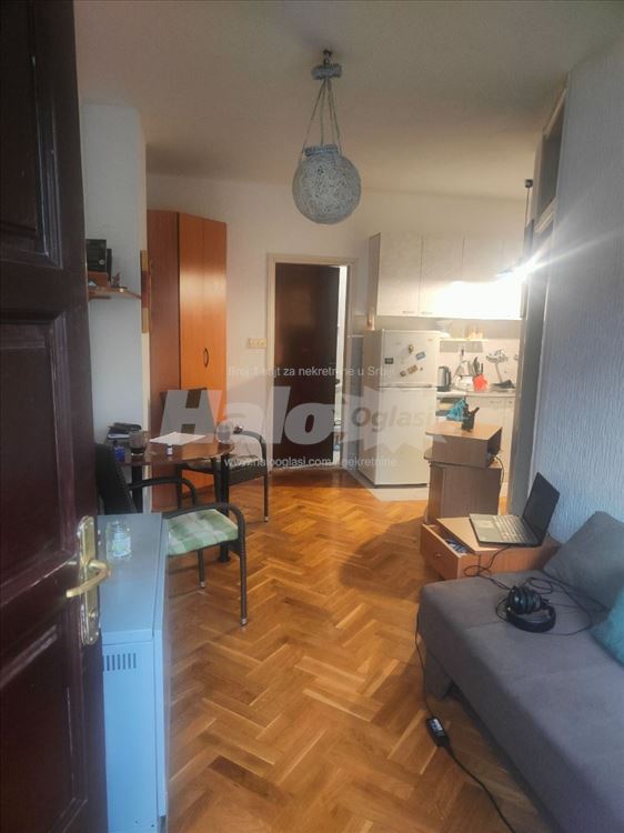 Prodajem jednosoban stan od 30m2 — 8