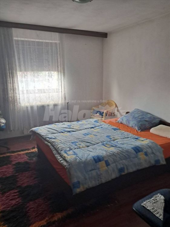 Prodajem kucu u Batajnici — 8