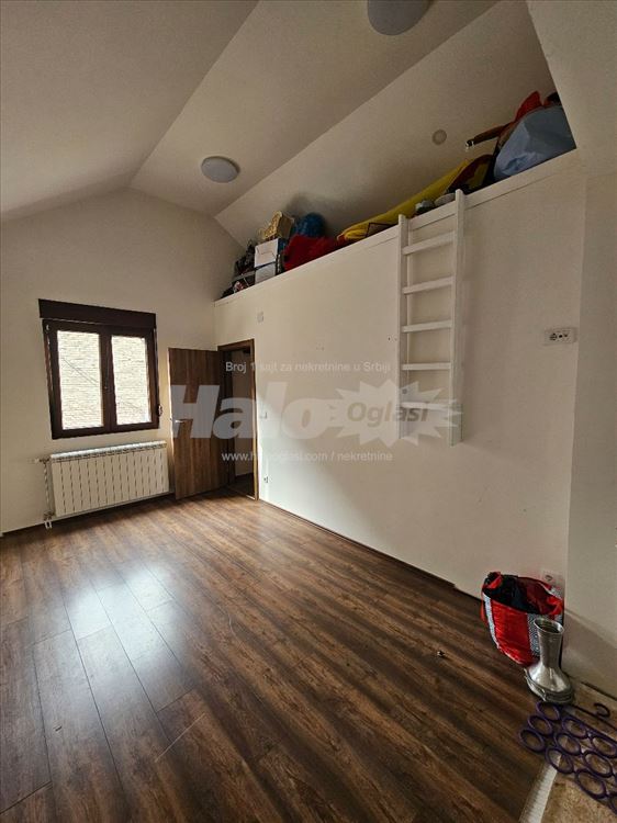 Prodajem kucu u mirnom kraju — 9