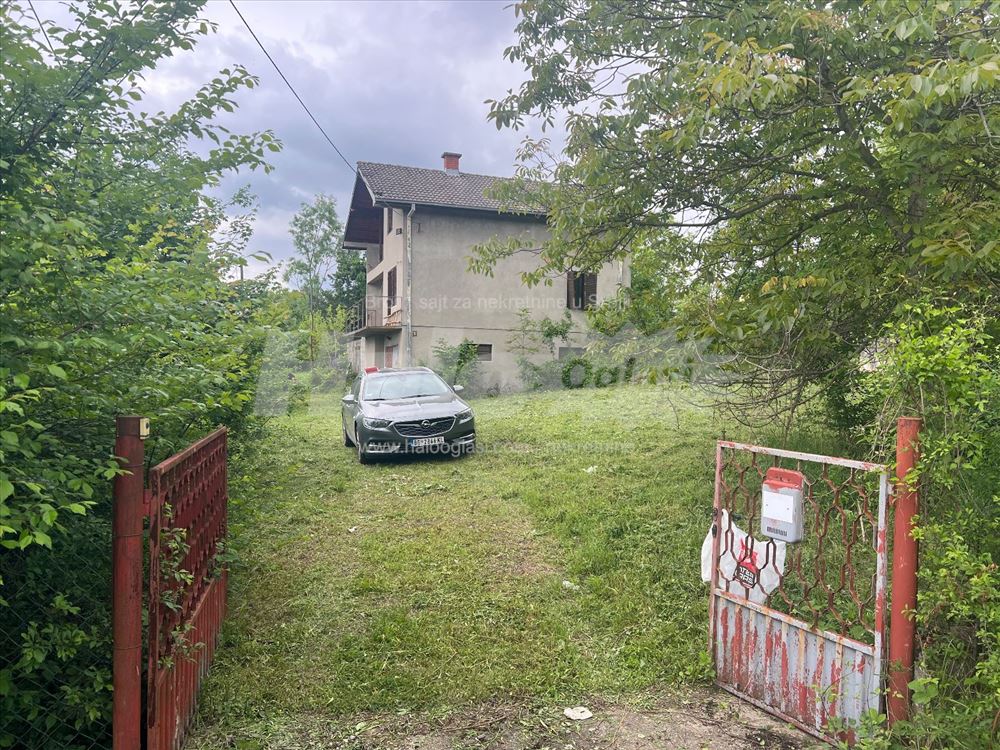 Prodajem kuću Božidarevac Barajevo VLASNIK 1/1 — 2