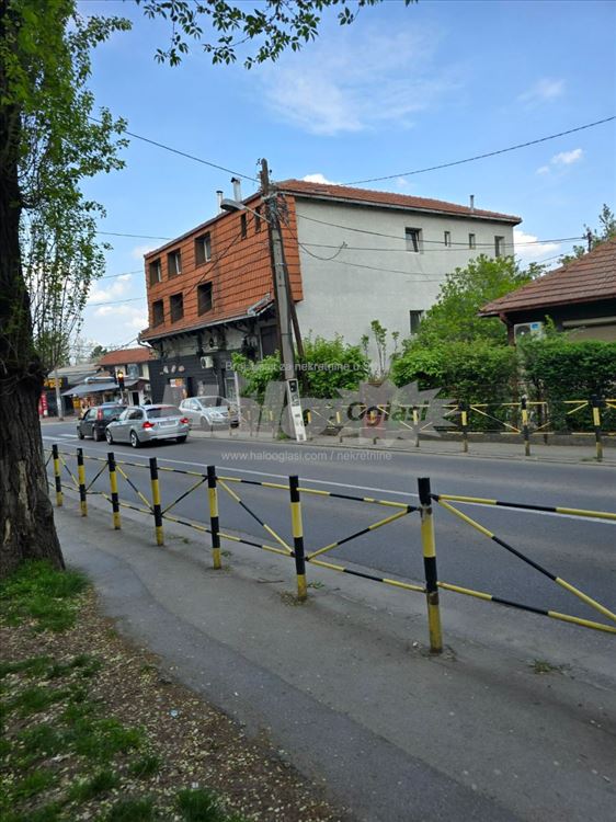 prodajem kuću - privredni objekat — 2