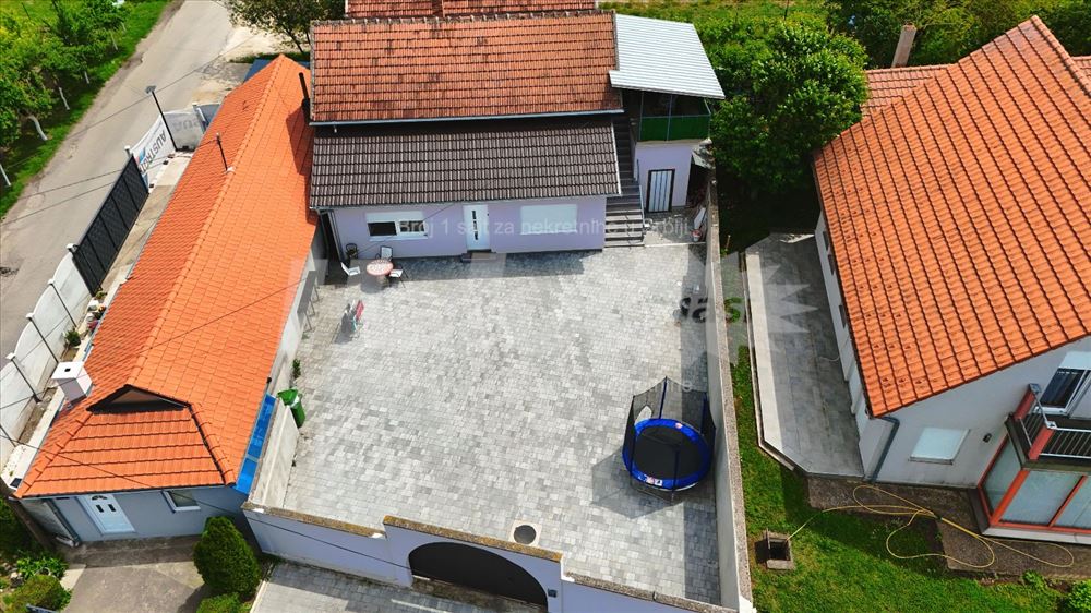 Prodajem kuću u Batajnici — 7