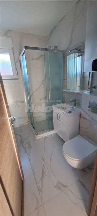 Prodajem Lux stan 58 m2 u Batajnici — 12