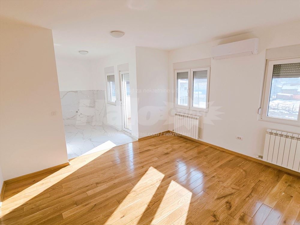 Prodajem Lux stan 58 m2 u Batajnici — 15