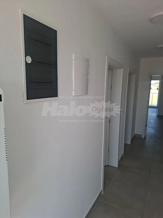 Prodajem Lux stan u Batajnici — 14