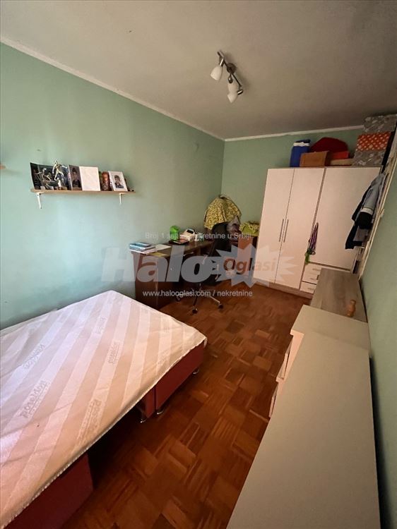 Prodajem stan 71,58m2 Vlasnik — 6