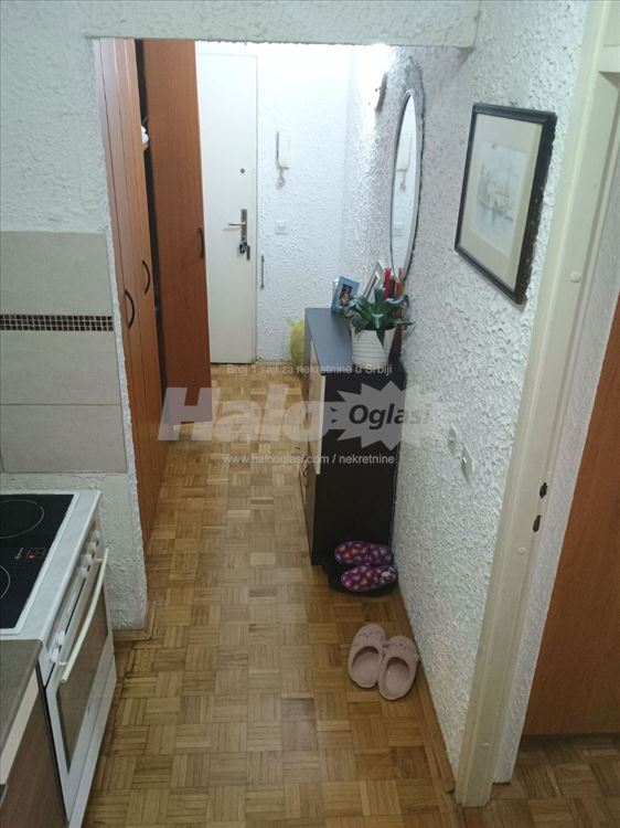 Prodajem stan u Bloku 61 kod Lidla — 7