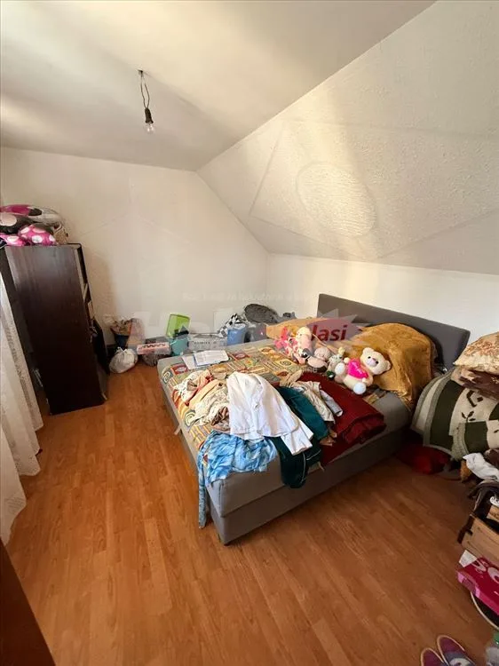 Prodajem uknjizeno i veliko domacinstvo blizu BG — 12