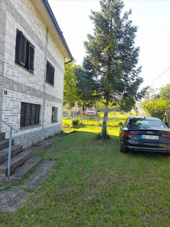 Prodajem/izdajem odlicnu kucu pored puta u Bacevcu — 8