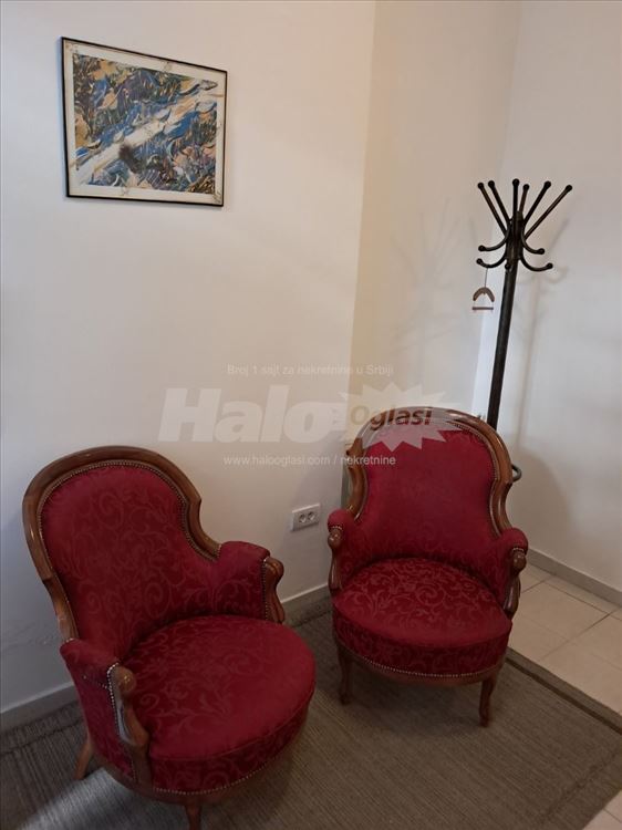 Prostor/ stan kod Hrama svetog Save — 4