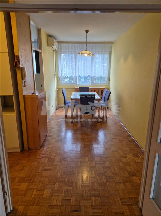 Prostran i svetao stan u Meandrima - ZEMUN - 3.0 — 5