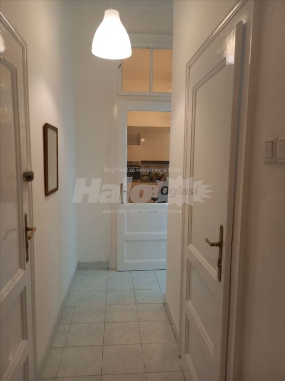 Prostran salonski stan od 95 m² u ul. Gavrila Prin — 2