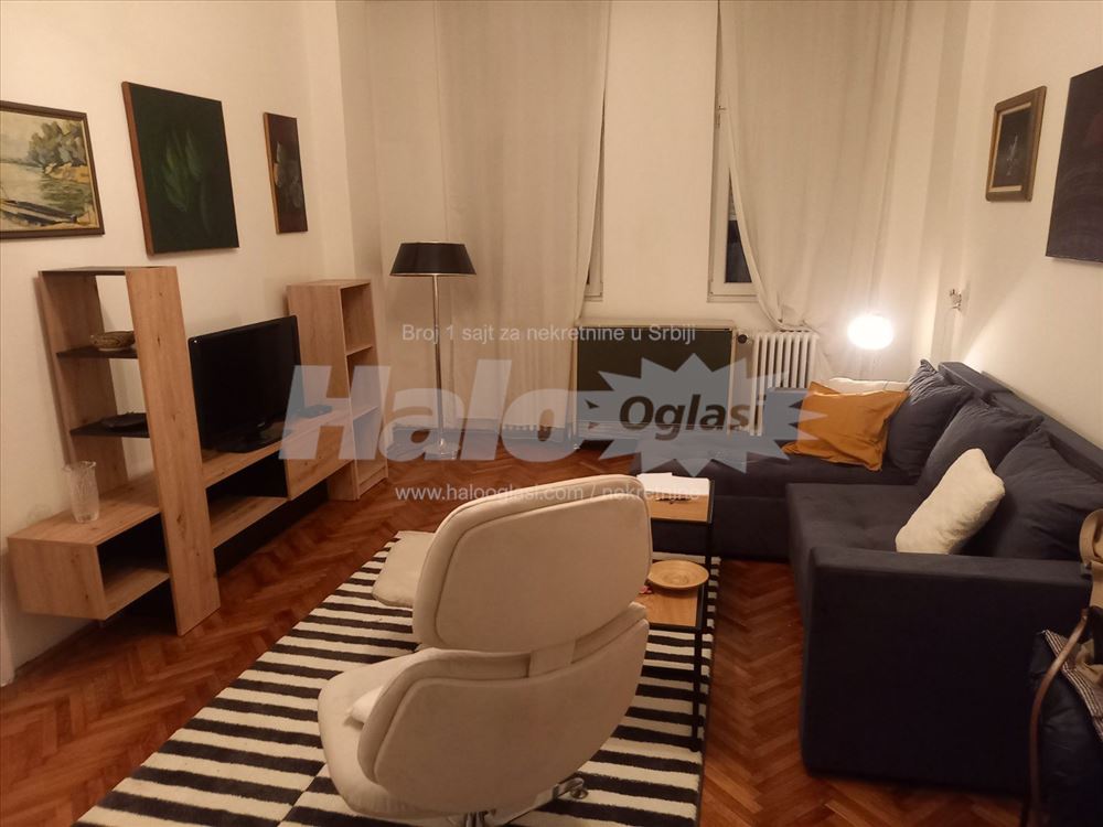 Prostran salonski stan od 95 m² u ul. Gavrila Prin — 4