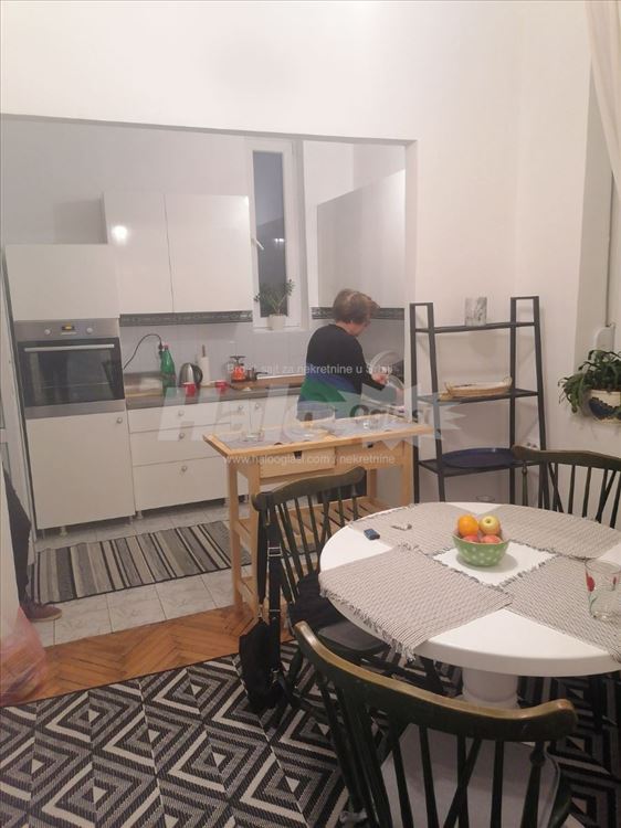 Prostran salonski stan od 95 m² u ul. Gavrila Prin — 14