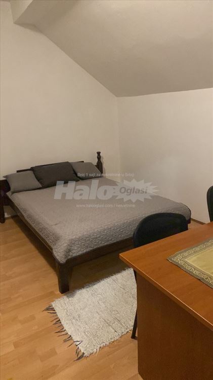 Prostrani stan 70m2, dve spavace sobe, terasa — 7