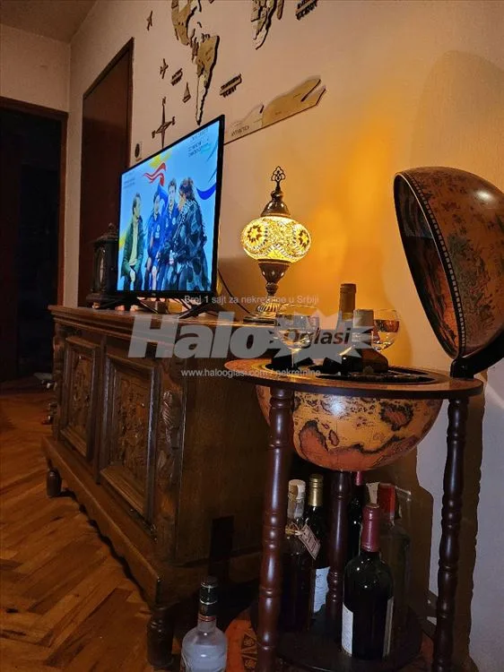 Raj na 10 ari, uknjiženo, pola sata od Beograda — 13