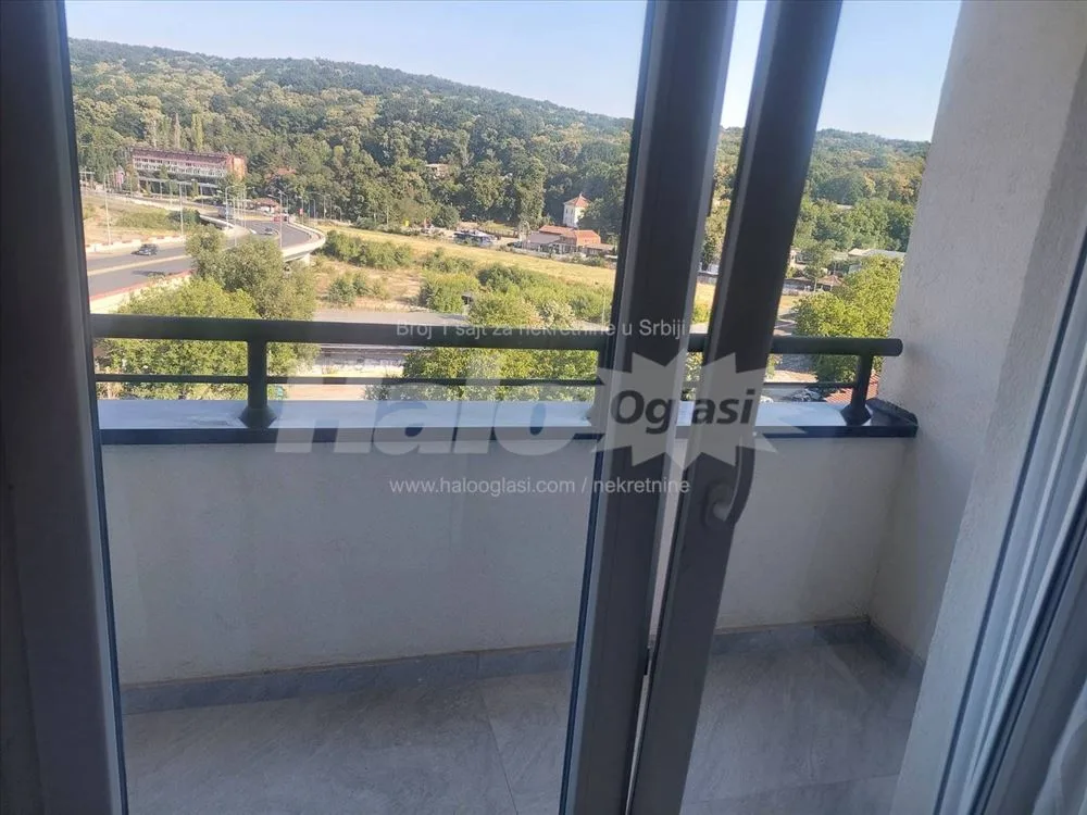 Rakovica, 51m2, terasa, II, EG, nov, namešten, lux — 4