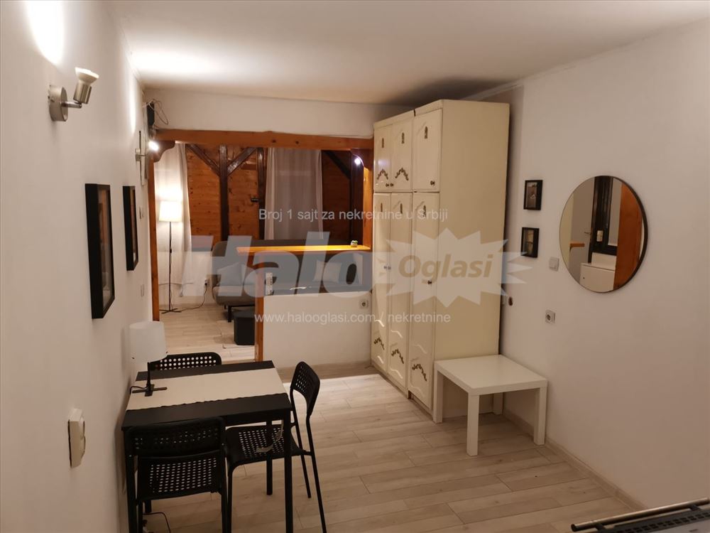 Renovinrana garsonjera (uračunati infostan i SBB) — 9