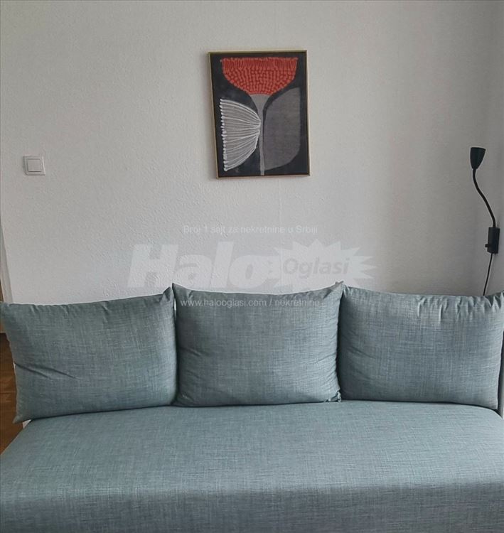 Renoviran 1.0 stan, moderni aparati i kuhinja — 4