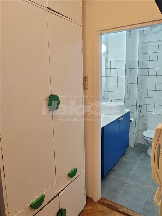 Renoviran, 1.5soban stan, 46 m2, Profesorska kol. — 5
