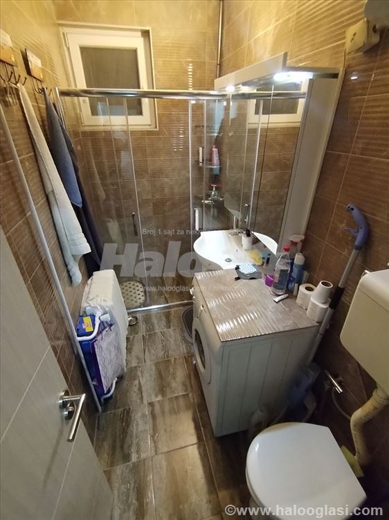 Renoviran, 1 iposoban, Može kredit, Karaburma — 8