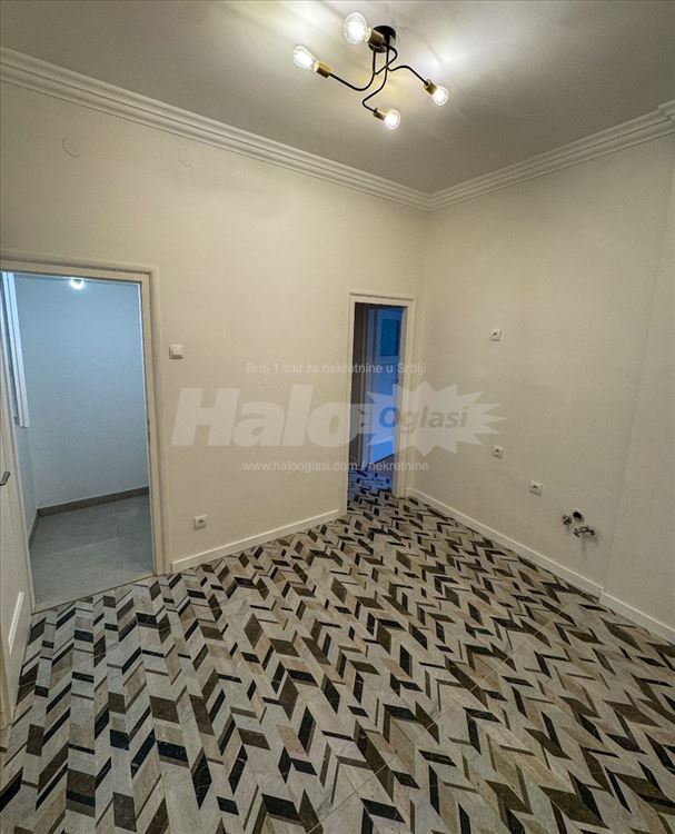 Renoviran 3.5 salonac - poslovni prostor Dorćol — 8