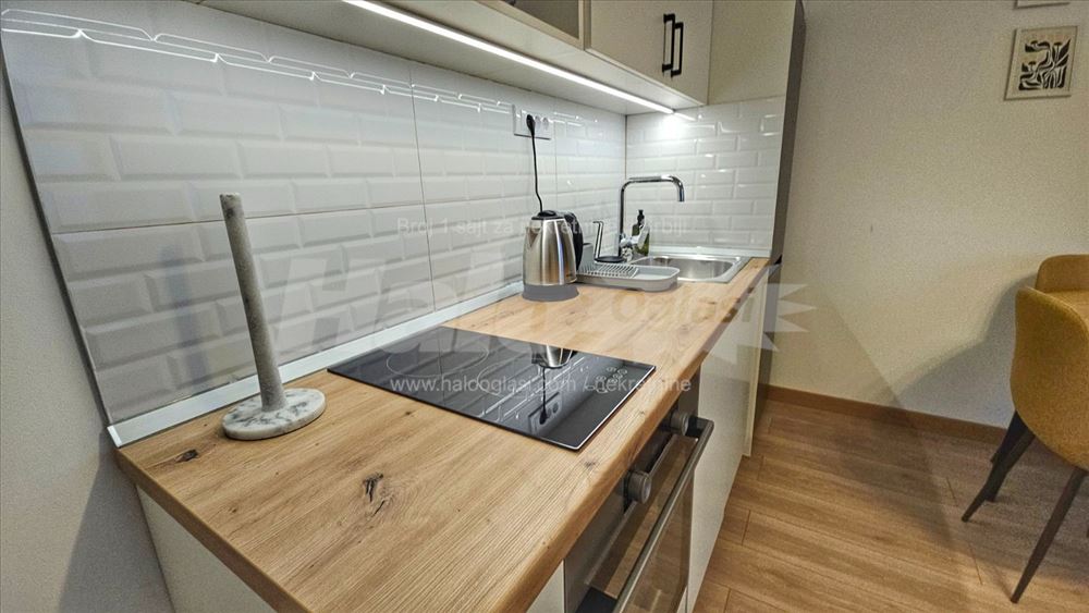 Renoviran dvosoban stan, 45m2 — 5