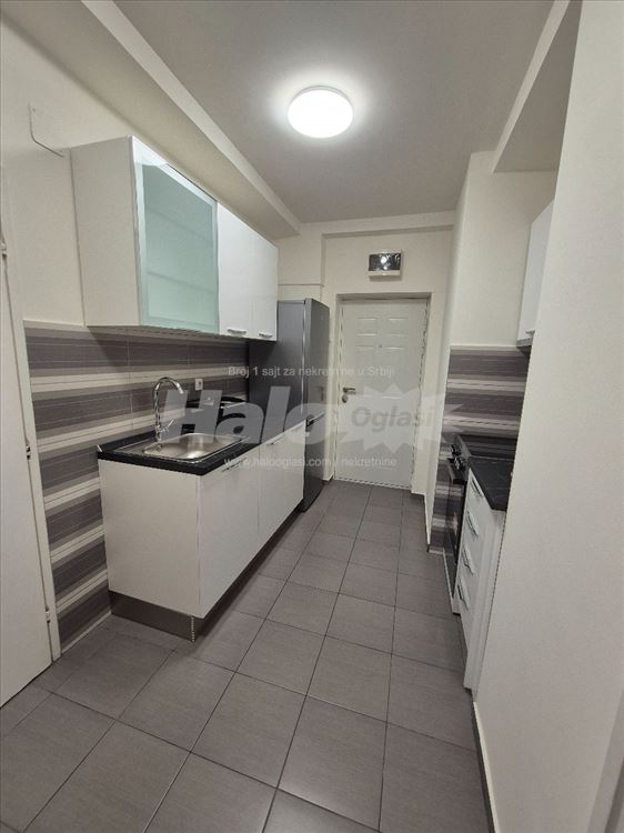 Jednoiposoban stan Novi Beograd Studentski grad — 13