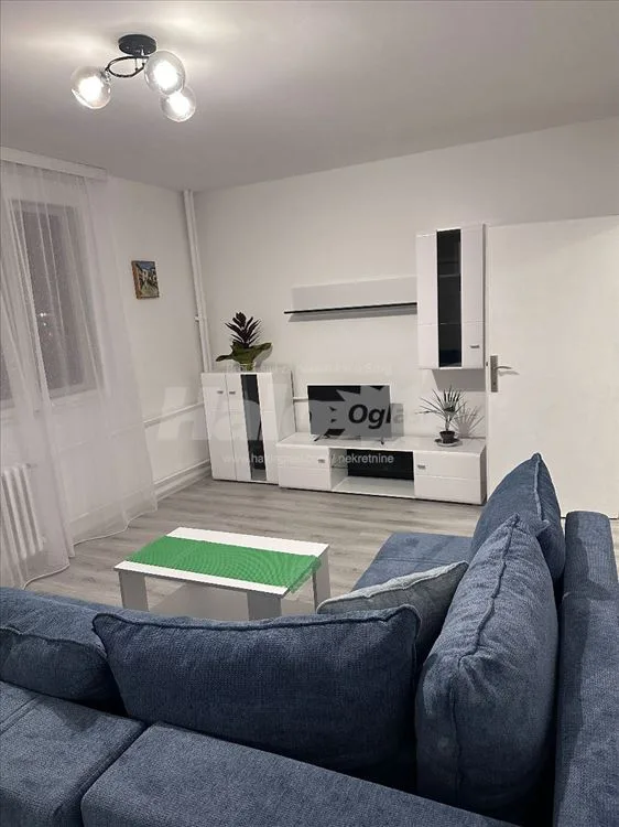 Renoviran jednosoban stan na Miljakovcu — 15