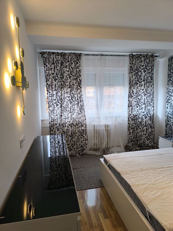 Renoviran jednosoban stan na Novom Beogradu — 6