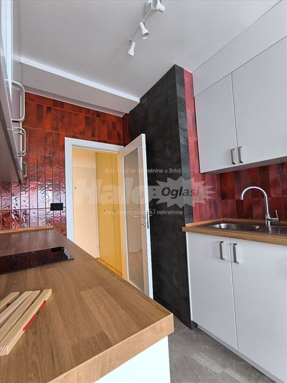 Renoviran jednosoban stan na Novom Beogradu — 14