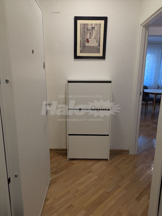 Renoviran jednosoban stan u centru — 8