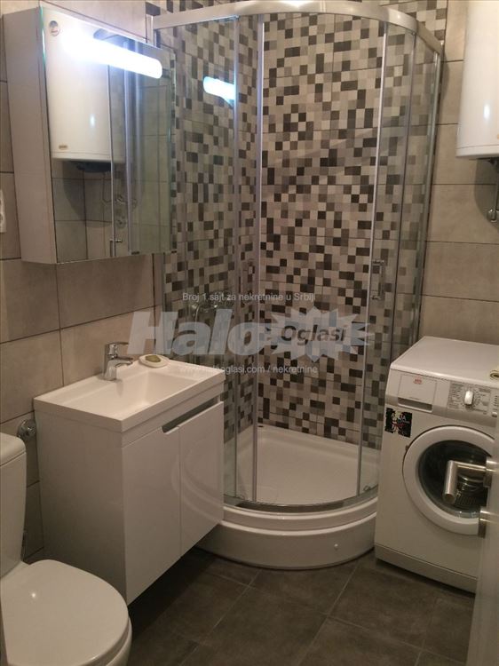 Renoviran lux stan na Čukarici — 3