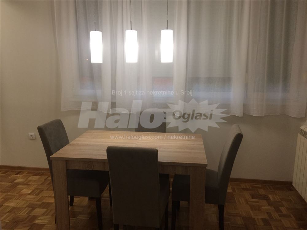 Renoviran lux stan na Čukarici — 7