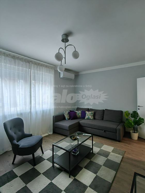 Renoviran, moderno namešten i svetao stan 58m2 — 4