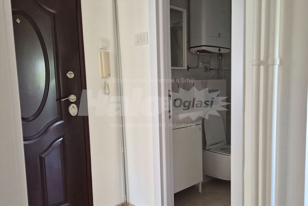 Renoviran/Namešten 46m², Karaburma (Drenovačka) — 10