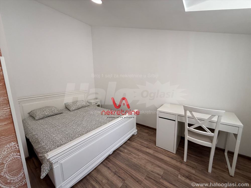 Renoviran namešten dvosoban stan 56 kvm — 8