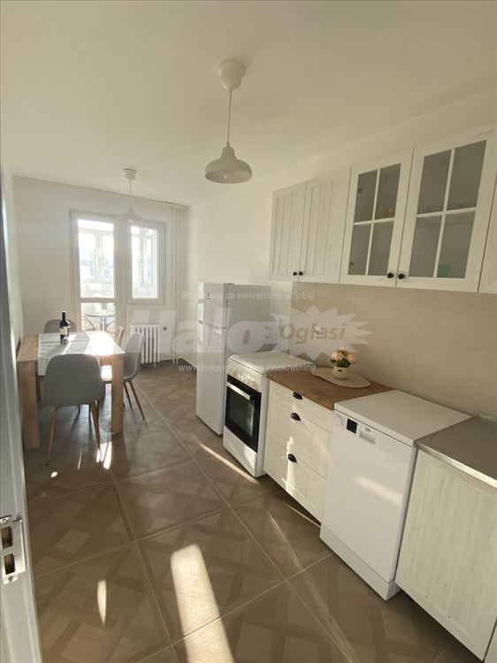 Renoviran namešten jednosoban stan 40m2 Lion — 6