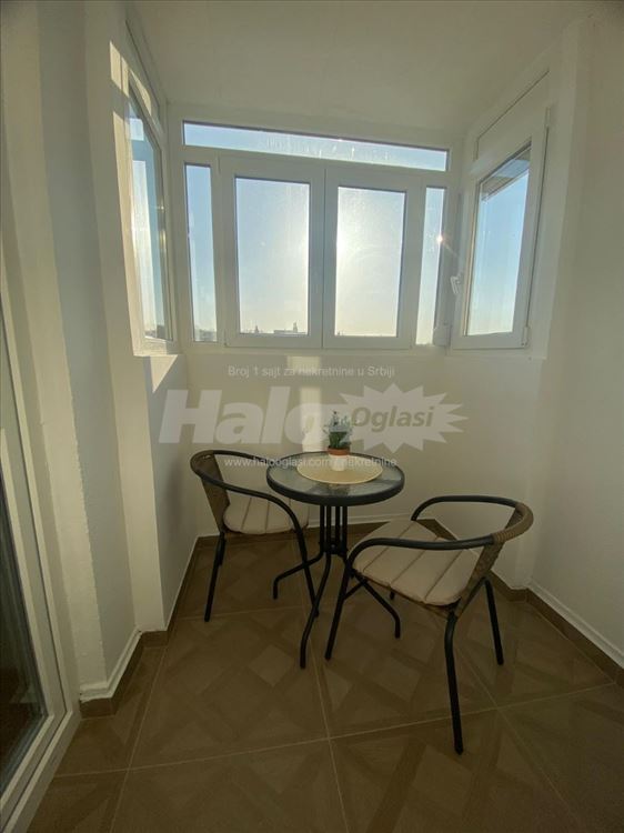 Renoviran namešten jednosoban stan 40m2 Lion — 10
