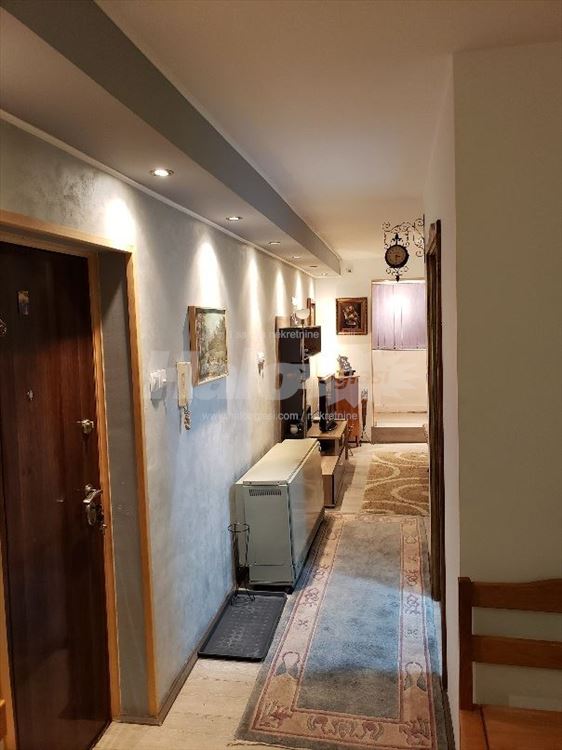 Renoviran, potpuno namešten I opremljen stan — 6