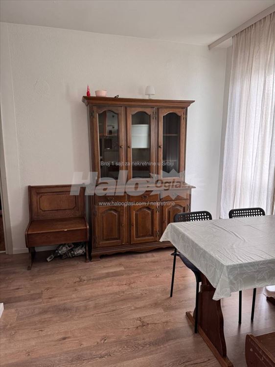 Renoviran stan 39m² u Batajnici – 2 Terase,Parking — 6