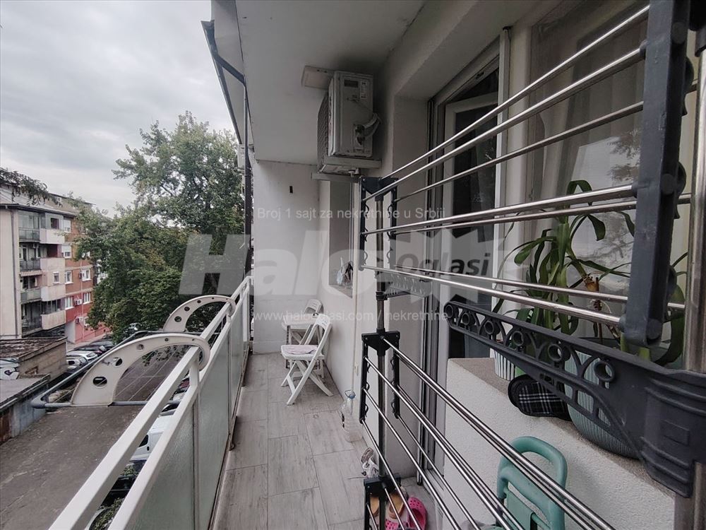 Renoviran stan na Karaburmi — 12