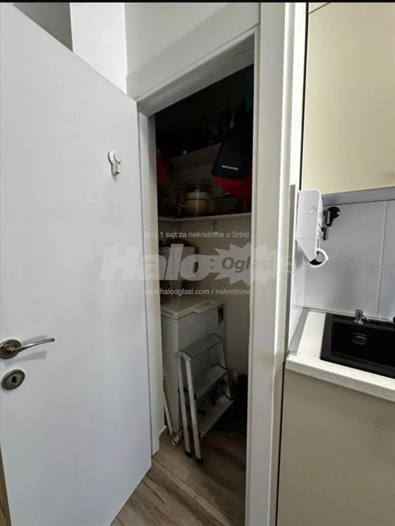 Lux renoviran 2.5 soban stan Borča — 5