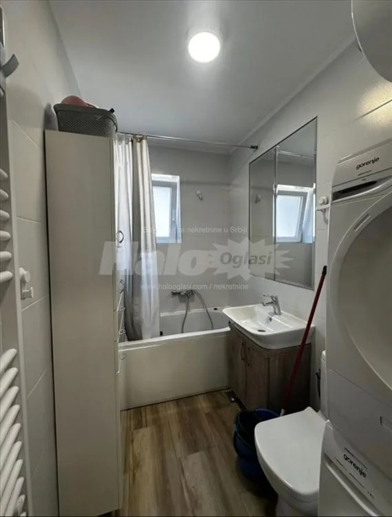 Lux renoviran 2.5 soban stan Borča — 8