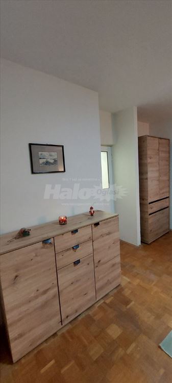 Renoviran stan sa novim nameštajem Novi BG — 12