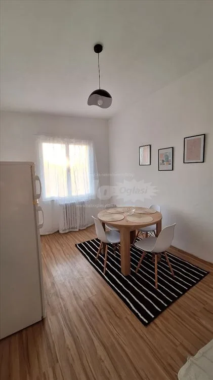 Renoviran stan u centru – 50m², odmah useljiv — 2