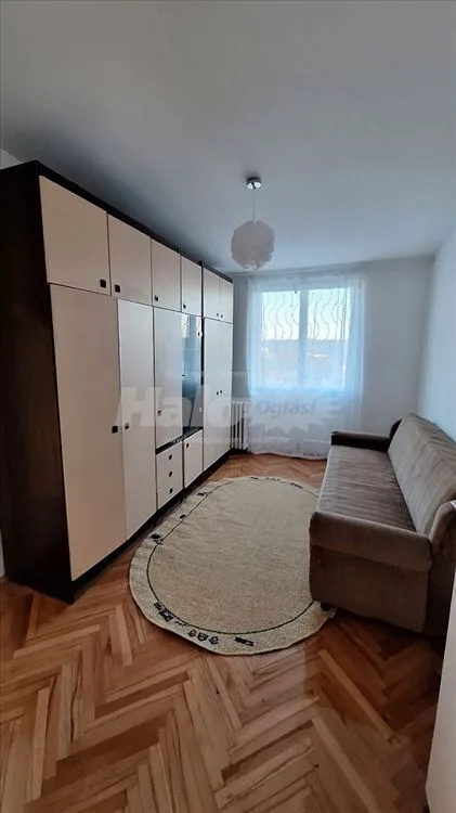 Renoviran stan u centru – 50m², odmah useljiv — 5