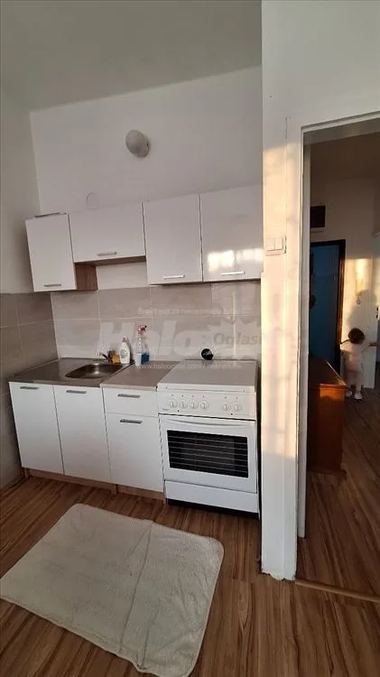 Renoviran stan u centru – 50m², odmah useljiv — 7